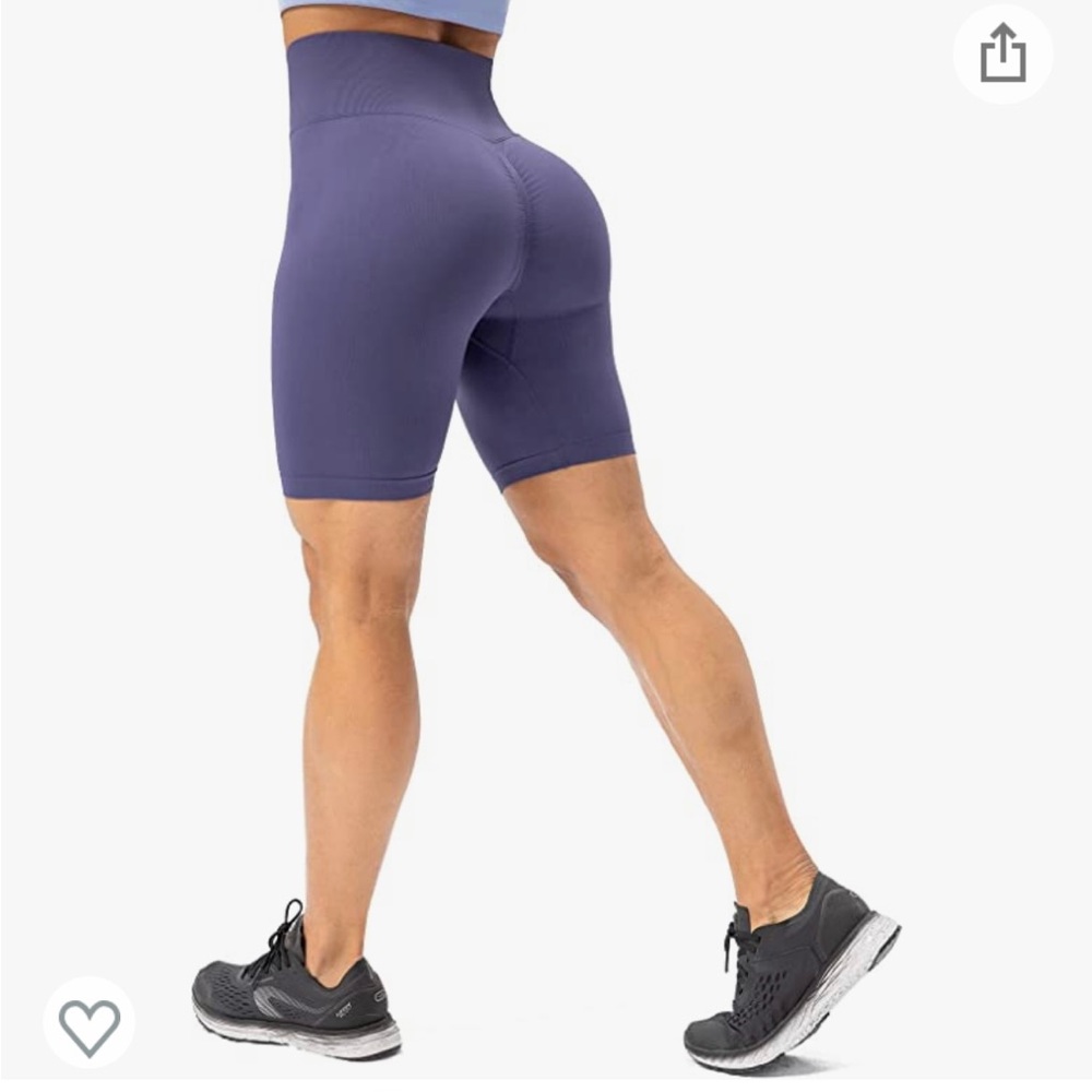 Women’s scrunch shorts